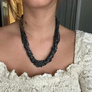 5/$25 🎀  Vintage black glass costume necklace